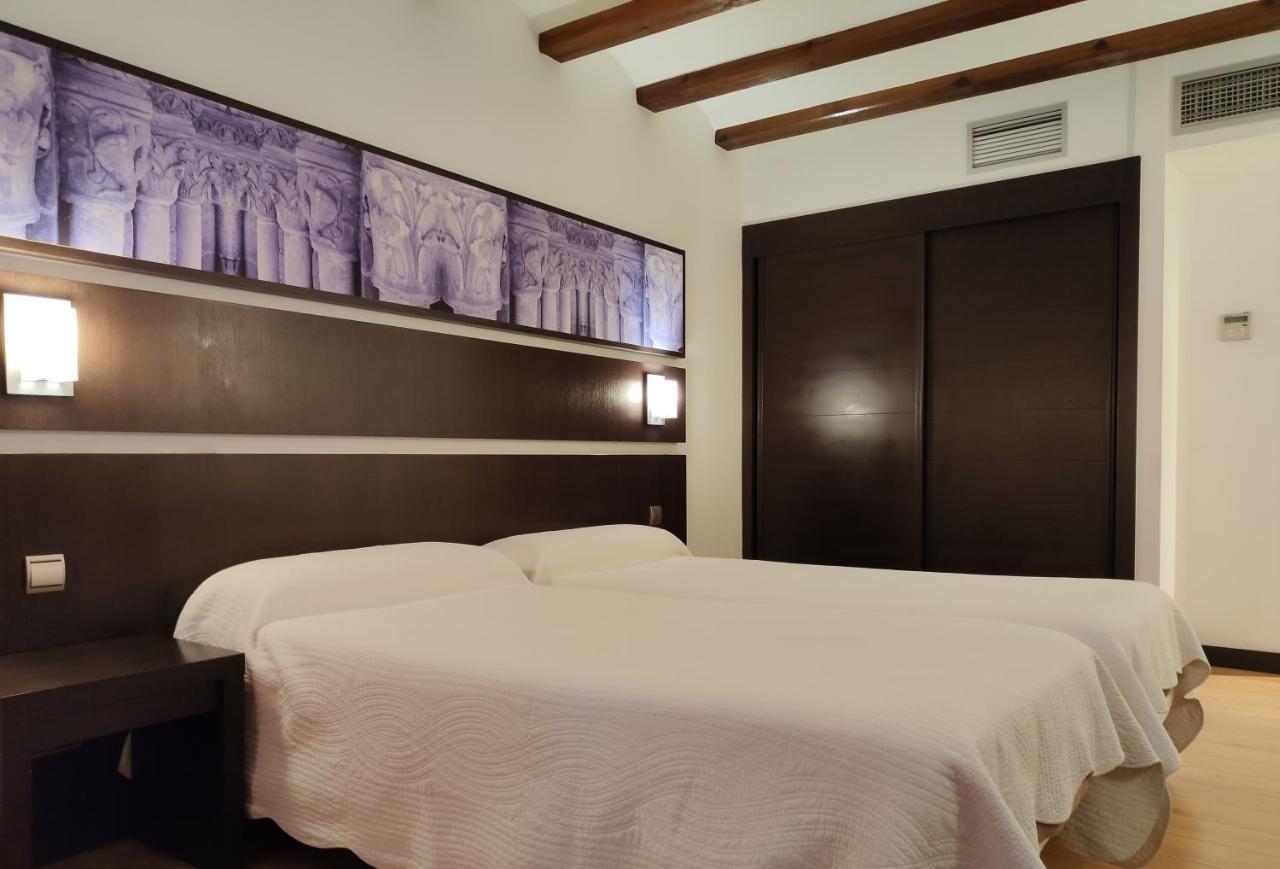 Hotel Rey Sancho Navarrete Eksteriør billede